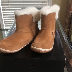 Sorel Shoes - Sorel out n about booties Sorel Shoes - Sorel out n about booties